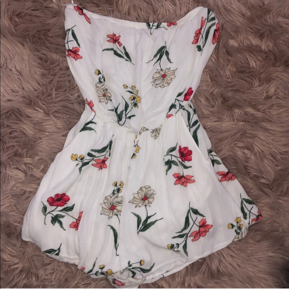 Strapless floral romper